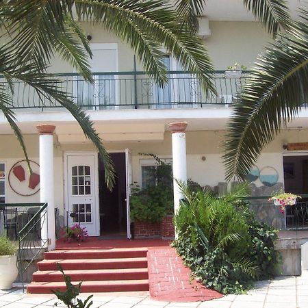 Aquarius Hotel Fourka Luaran gambar