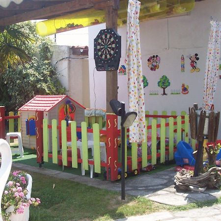 Aquarius Hotel Fourka Luaran gambar