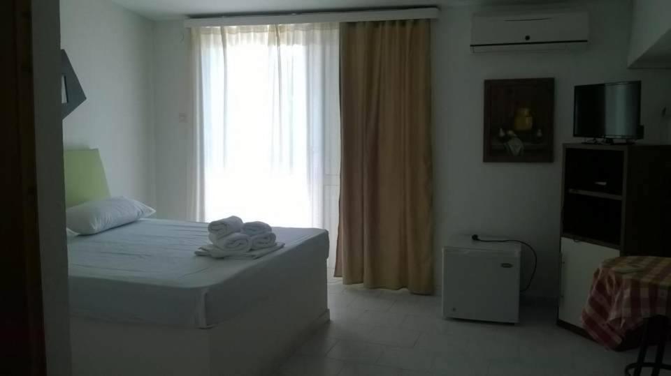 Aquarius Hotel Fourka Luaran gambar