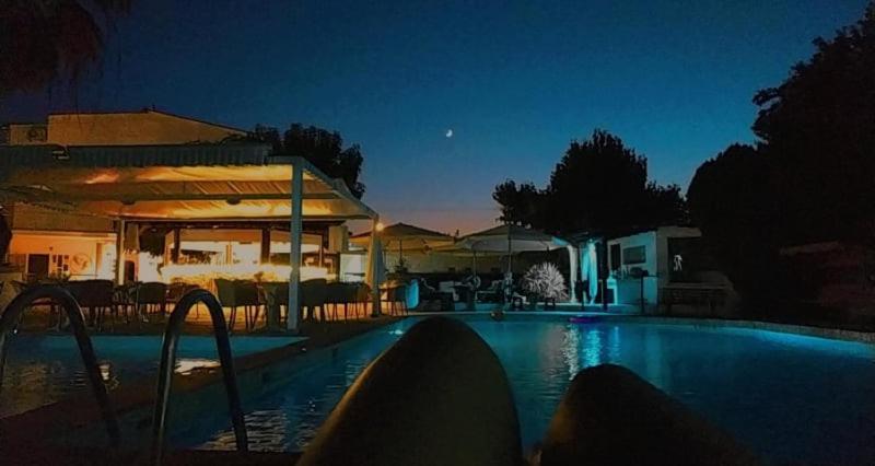 Aquarius Hotel Fourka Luaran gambar
