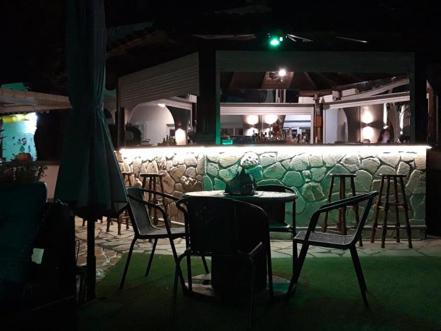 Aquarius Hotel Fourka Luaran gambar
